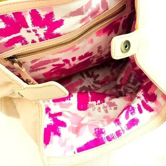 Cole Haan pale pink leather purse - Picture 6 of 9